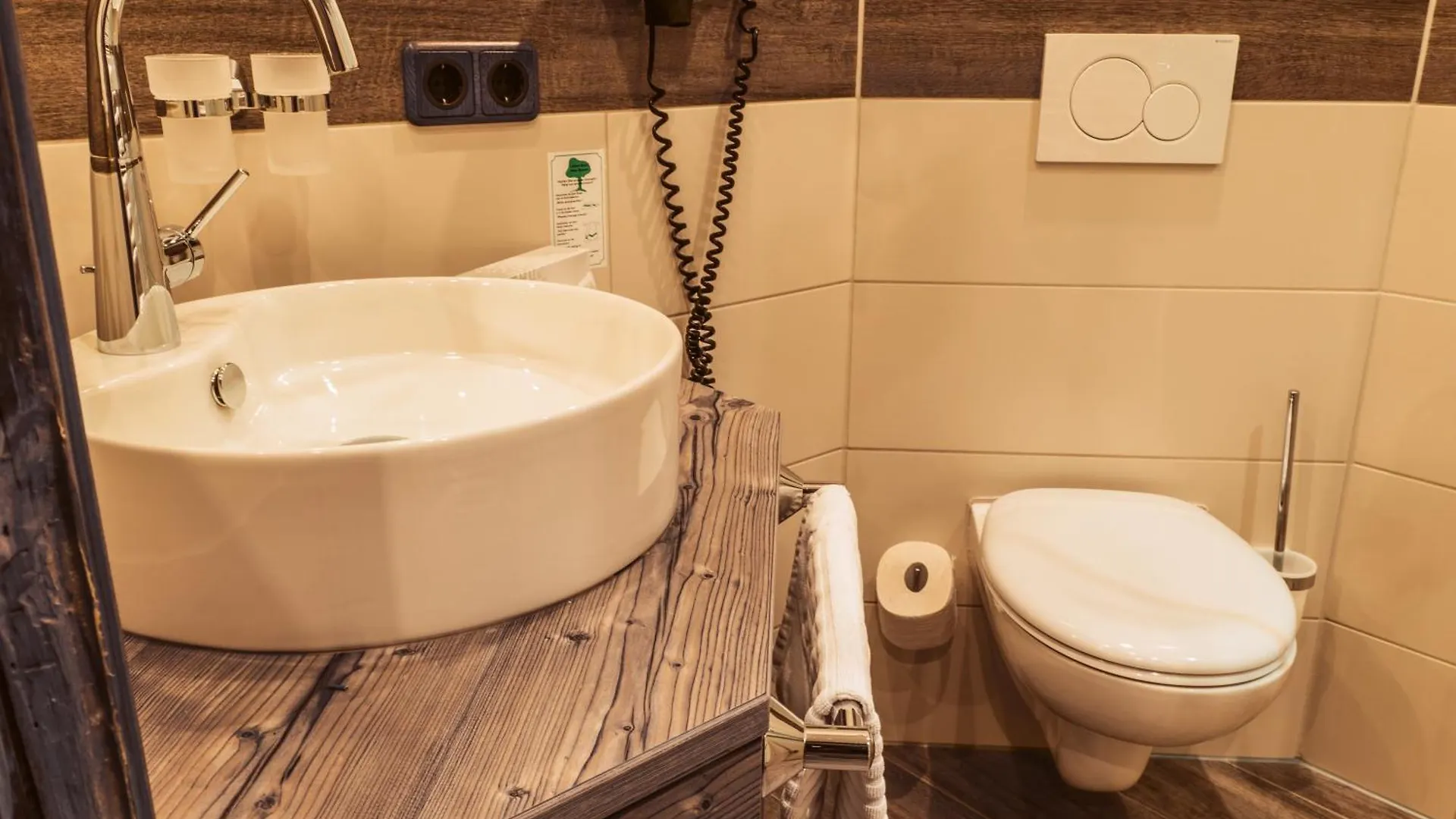 **** Hotel Wohlfuehlhotel Zur Post Langdorf  Germany